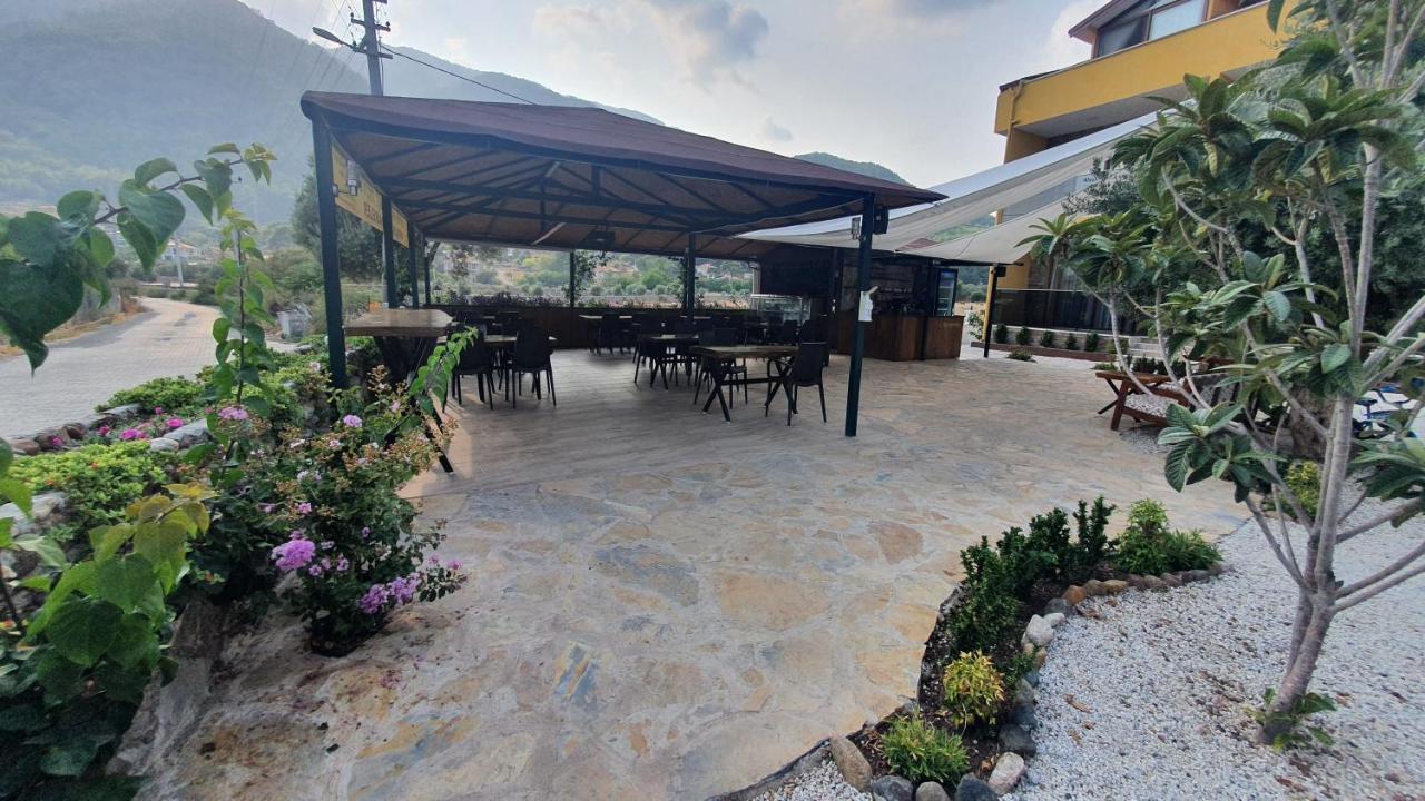 מוגלה Olive Tree Apart Hotel מראה חיצוני תמונה