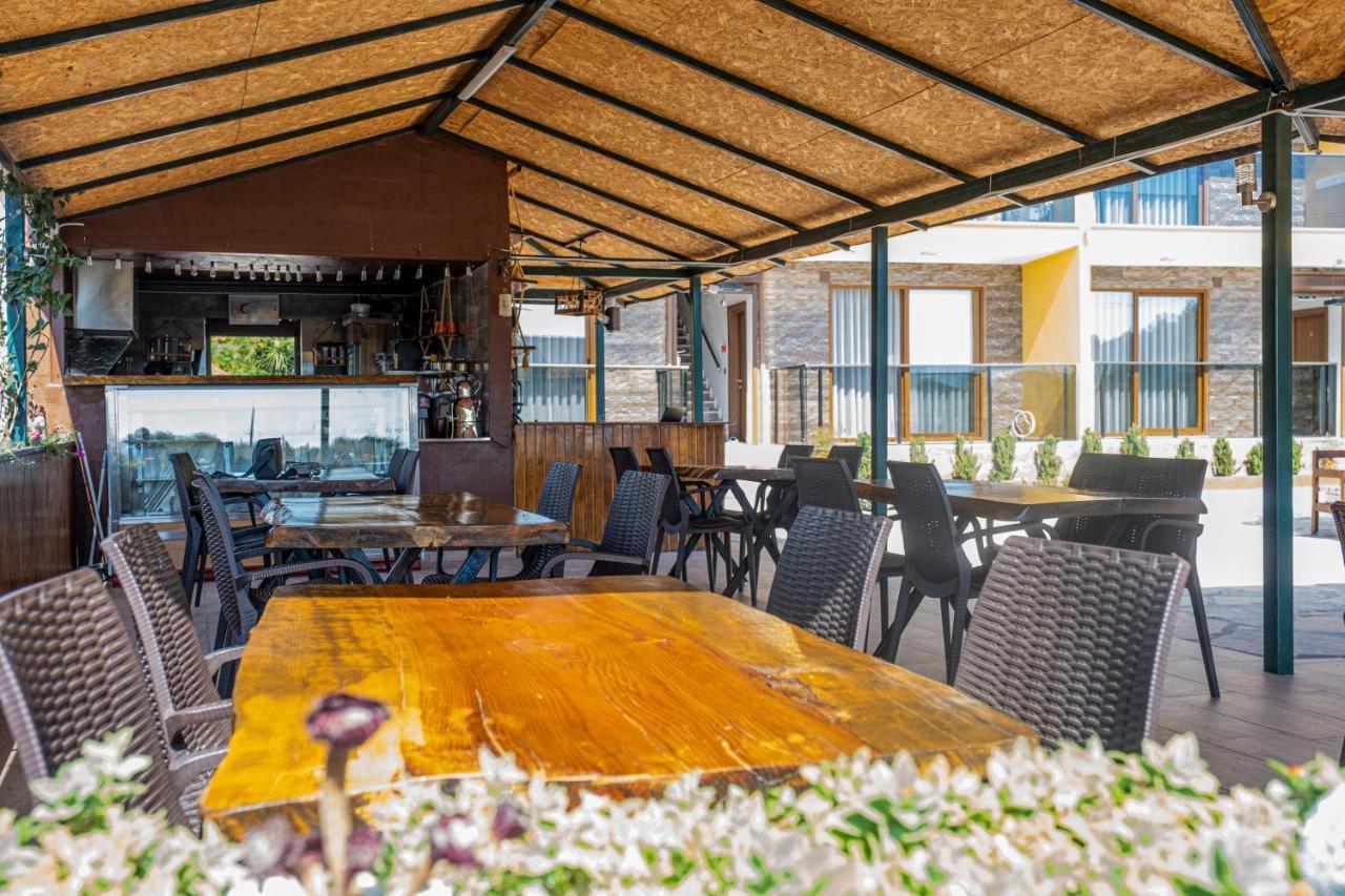 מוגלה Olive Tree Apart Hotel מראה חיצוני תמונה