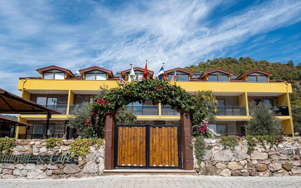 מוגלה Olive Tree Apart Hotel מראה חיצוני תמונה
